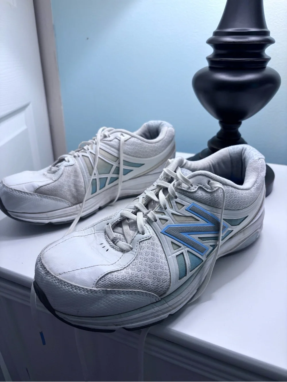 New Balance white 3 Arch Advantage sneakers